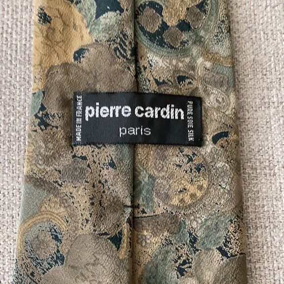 Pierre Cardin Silk Tie  in Paisley Ethereal Print - Picture 3 of 3